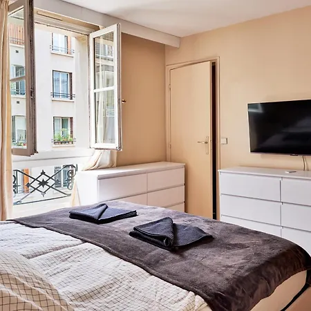 Appartement Le Parisien - Cozy 2br Near Eiffel Tower Parijs
