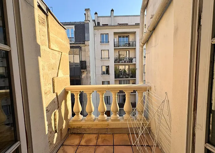 Apartamento Le Parisien - Cozy 2br Near Eiffel Tower